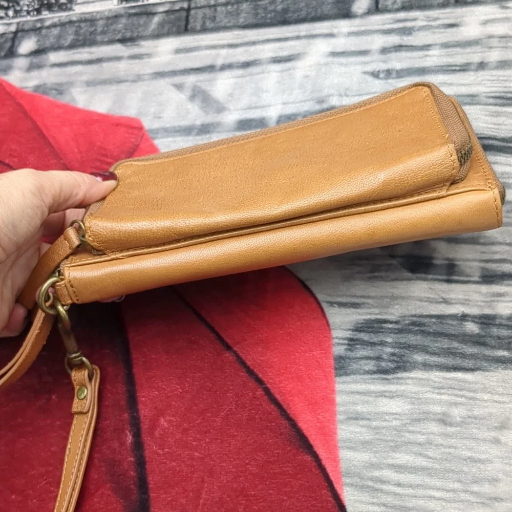 Lucky Brand stylish tan